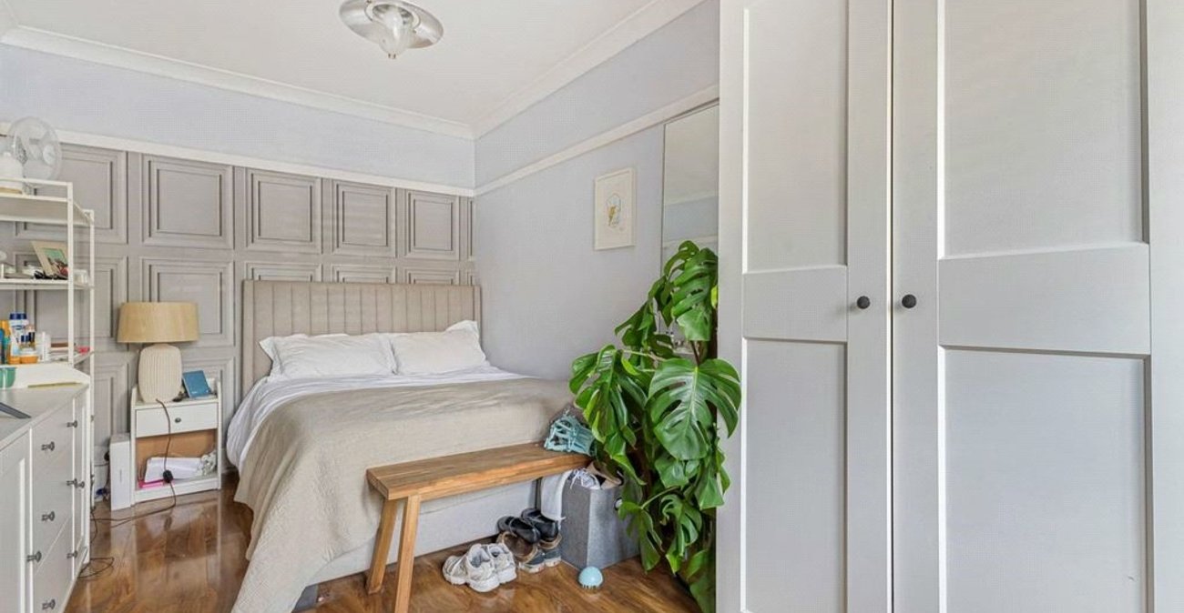 5 bedroom house for sale in Orpington | Robinson Jackson