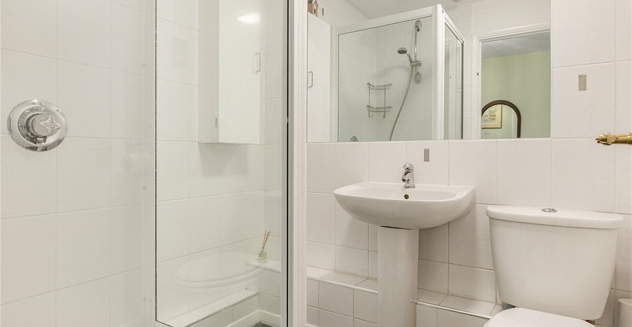 2 bedroom house for sale in South Welling | Robinson Jackson