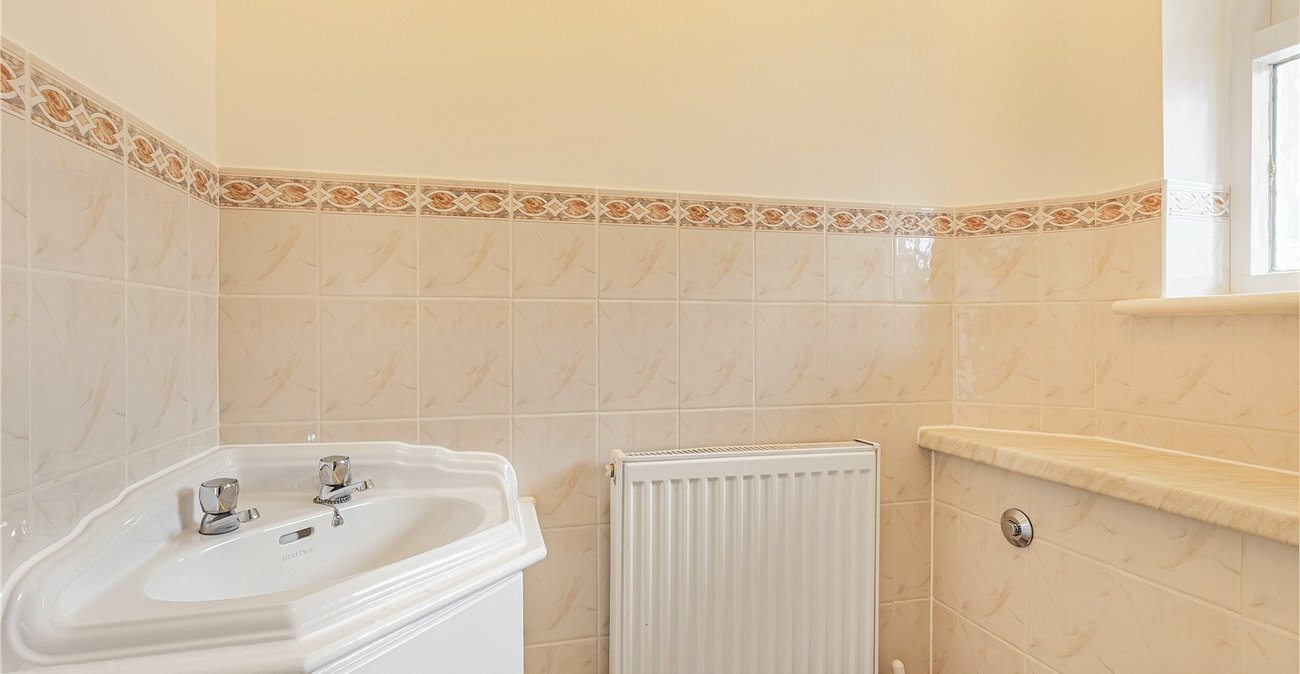 2 bedroom house for sale in Welling | Robinson Jackson