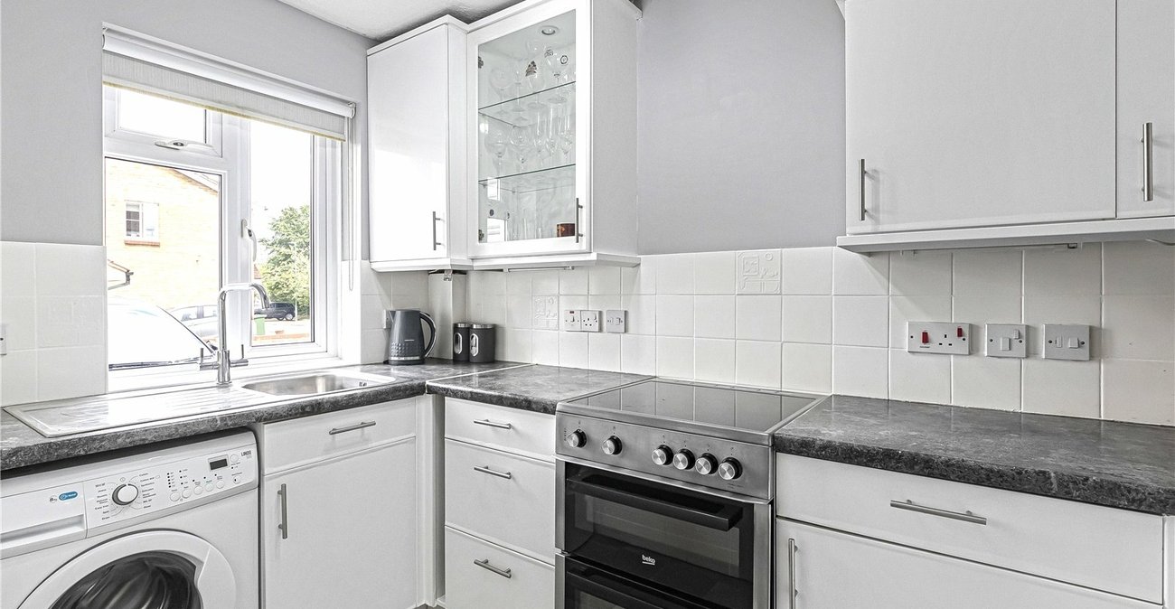 2 bedroom house for sale in Welling | Robinson Jackson