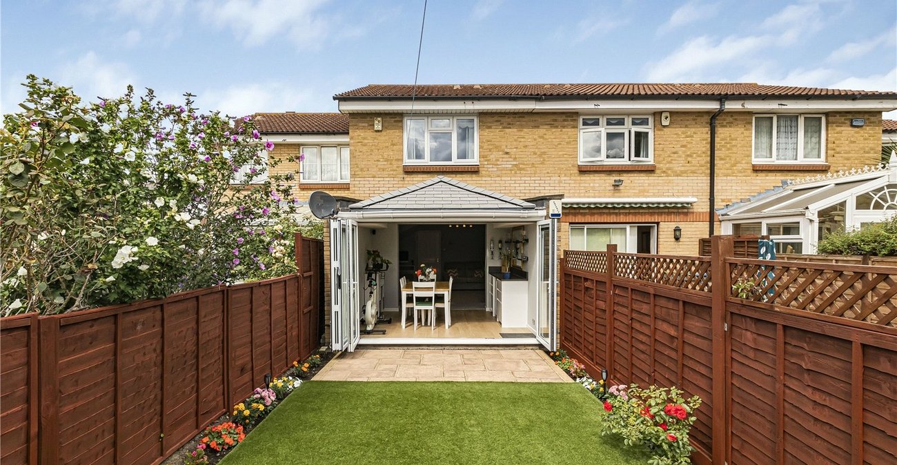 2 bedroom house for sale in Welling | Robinson Jackson