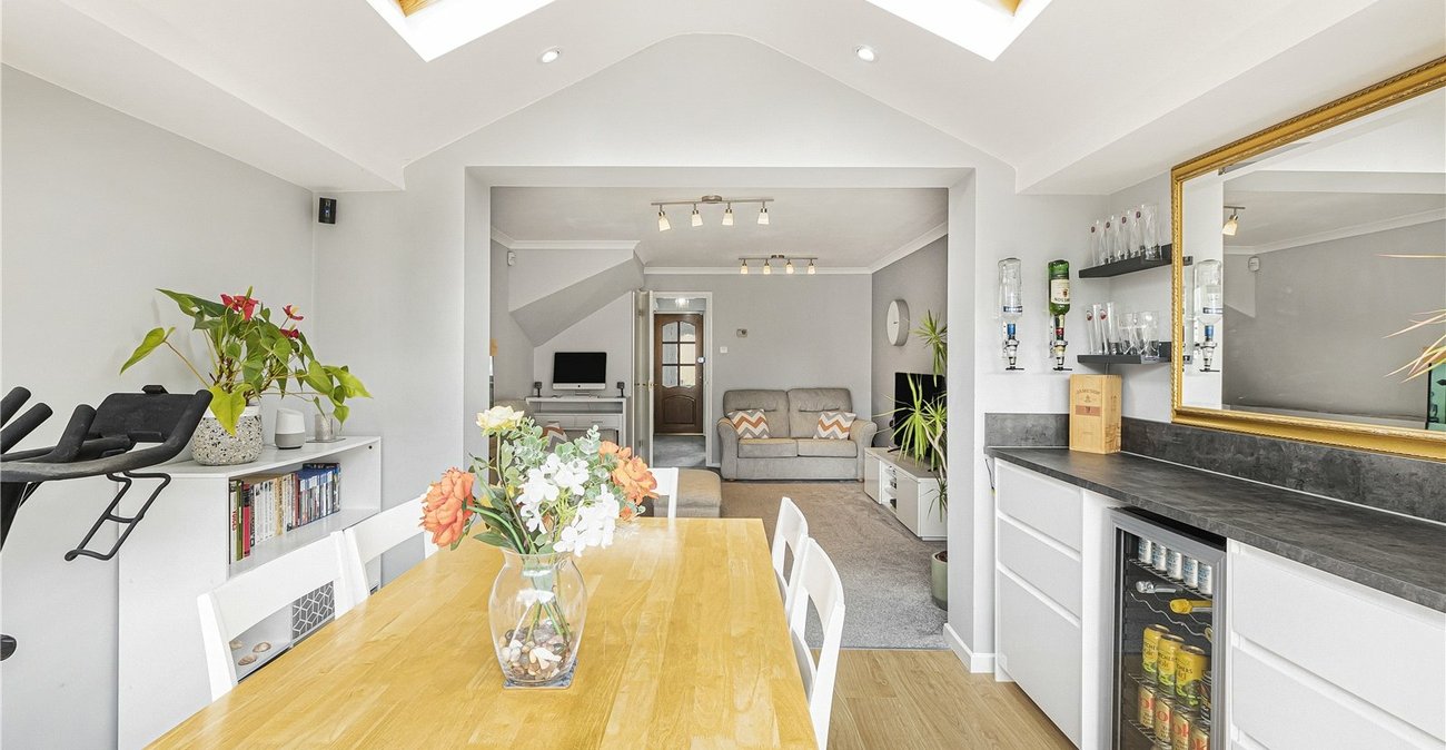 2 bedroom house for sale in Welling | Robinson Jackson