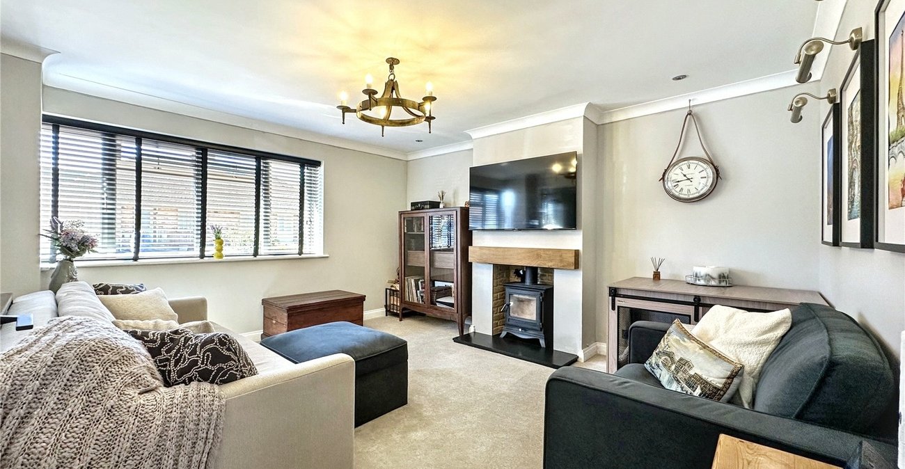 2 bedroom bungalow for sale in Rainham | Robinson Michael & Jackson