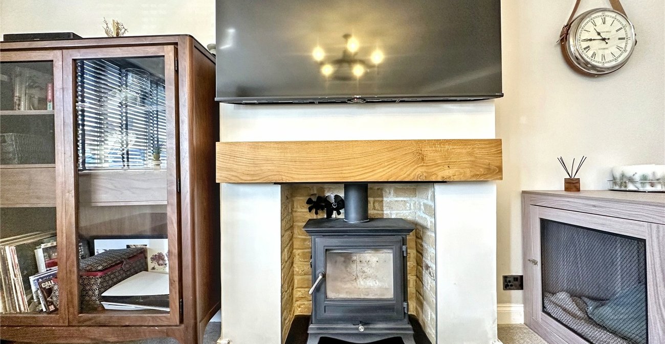 2 bedroom bungalow for sale in Rainham | Robinson Michael & Jackson