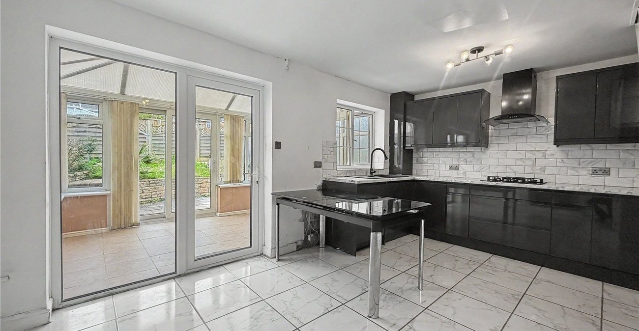 3 bedroom house for sale in Rainham | Robinson Michael & Jackson