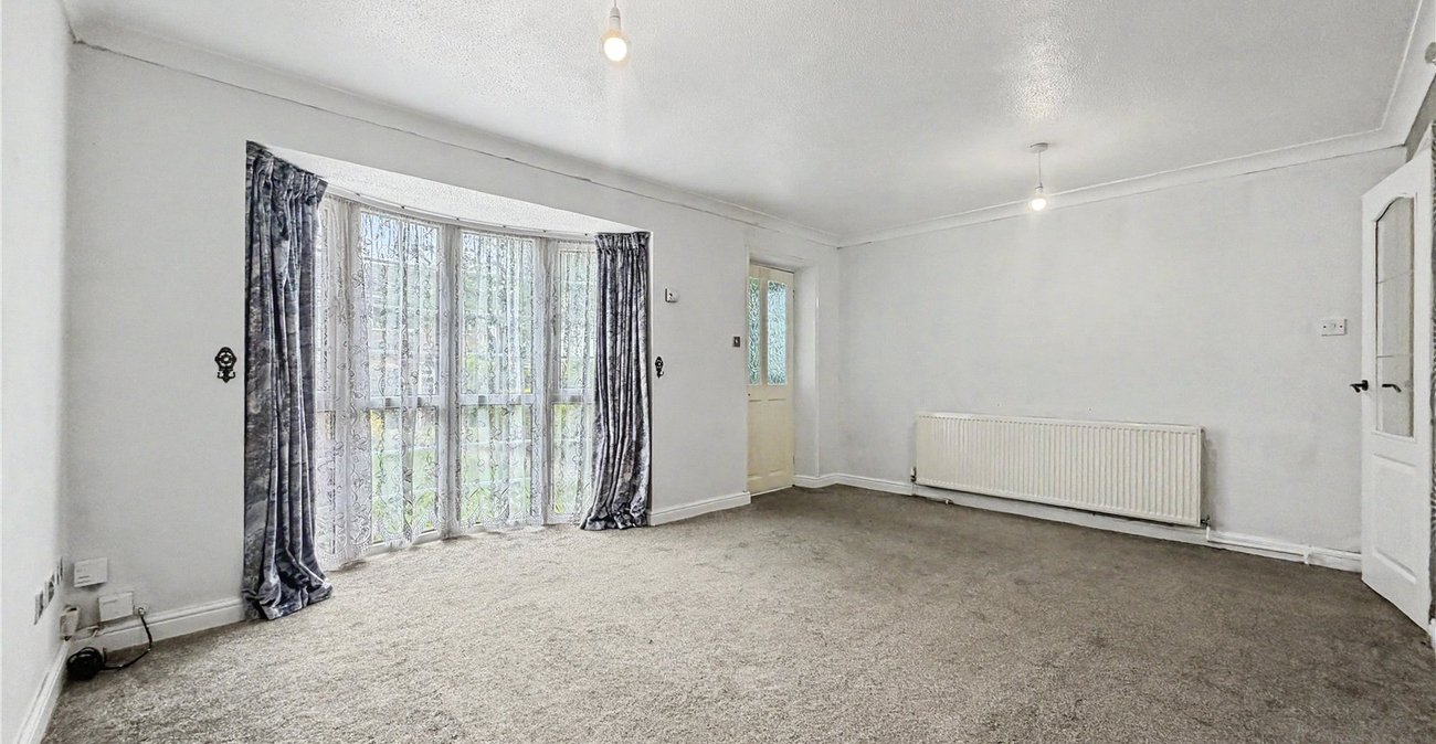 3 bedroom house for sale in Rainham | Robinson Michael & Jackson