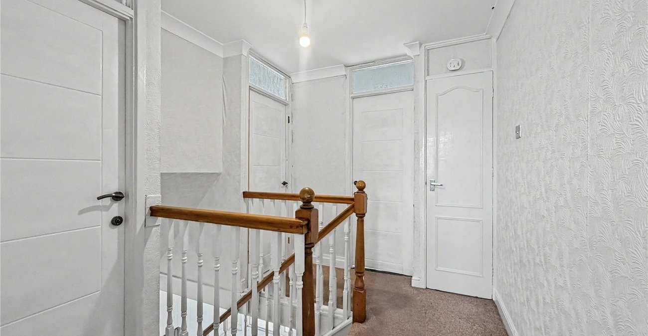 3 bedroom house for sale in Rainham | Robinson Michael & Jackson