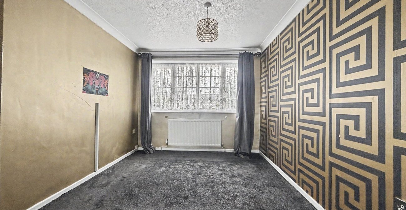 3 bedroom house for sale in Rainham | Robinson Michael & Jackson