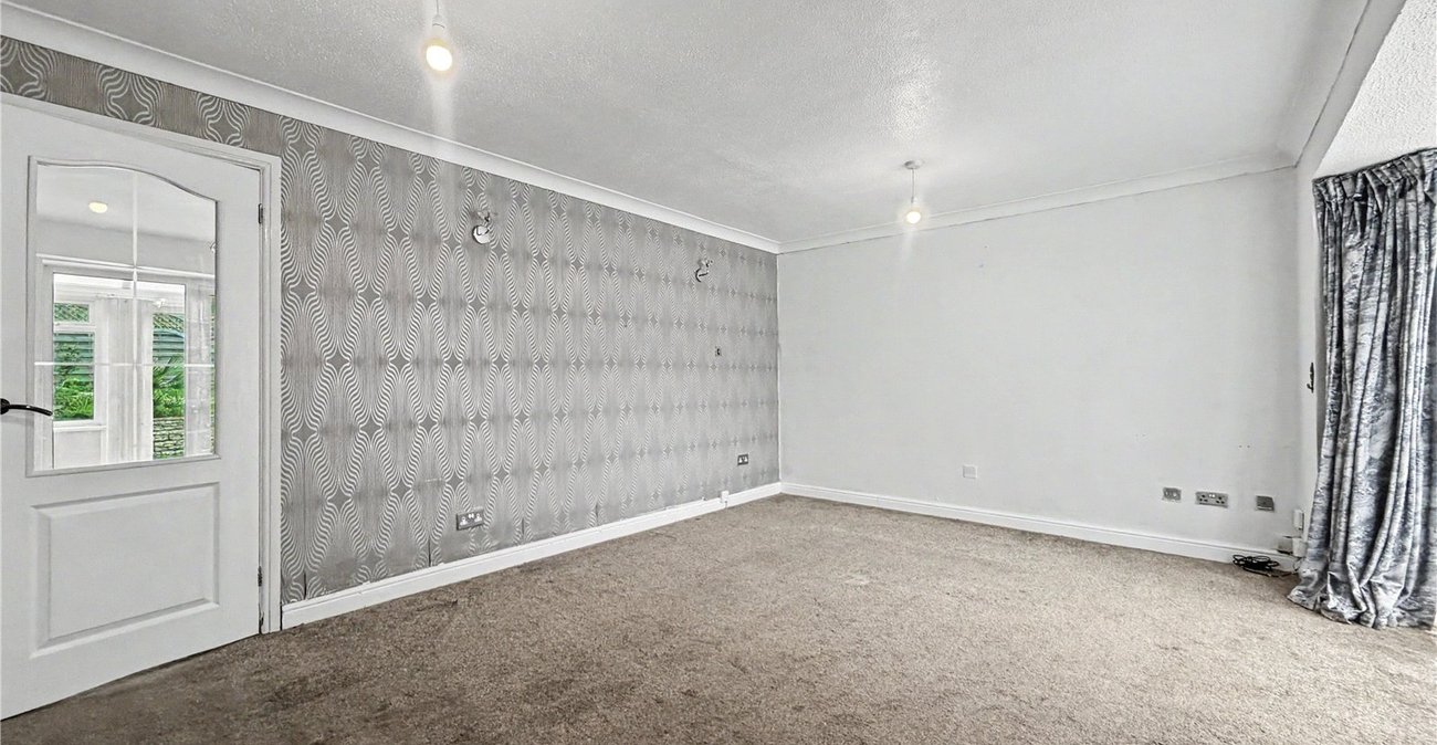3 bedroom house for sale in Rainham | Robinson Michael & Jackson