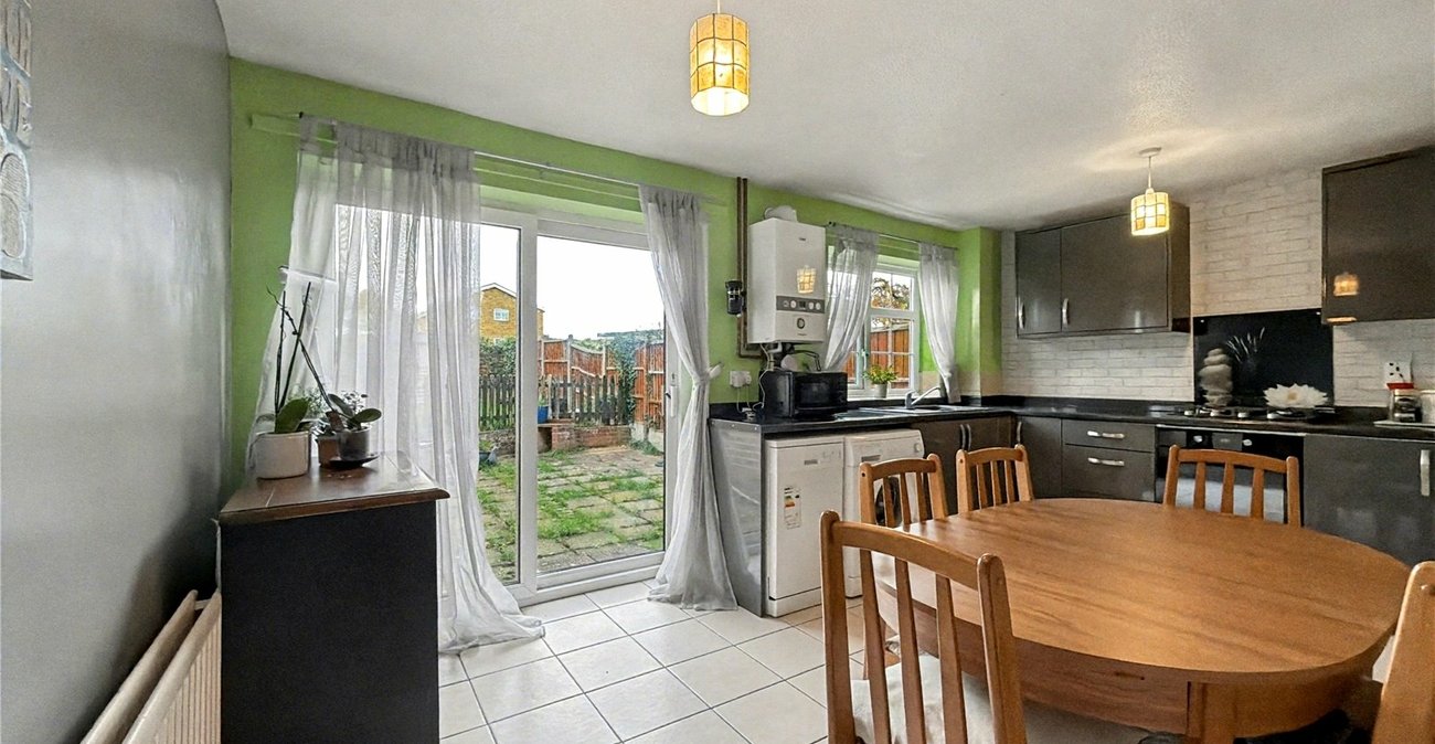 3 bedroom house for sale in Rainham | Robinson Michael & Jackson