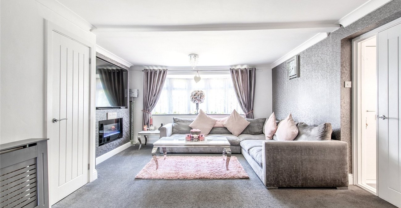 5 bedroom house for sale in Rainham | Robinson Michael & Jackson