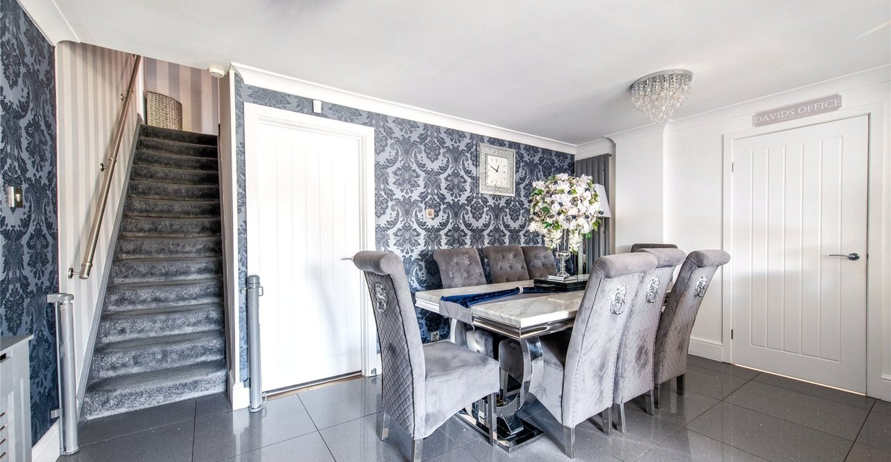 5 bedroom house for sale in Rainham | Robinson Michael & Jackson