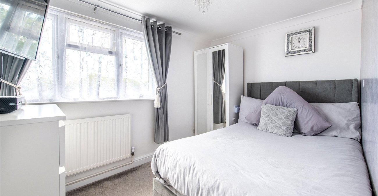 5 bedroom house for sale in Rainham | Robinson Michael & Jackson