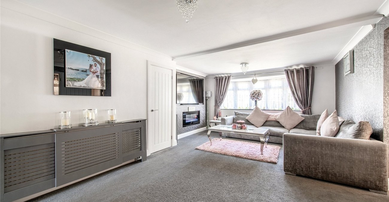 5 bedroom house for sale in Rainham | Robinson Michael & Jackson