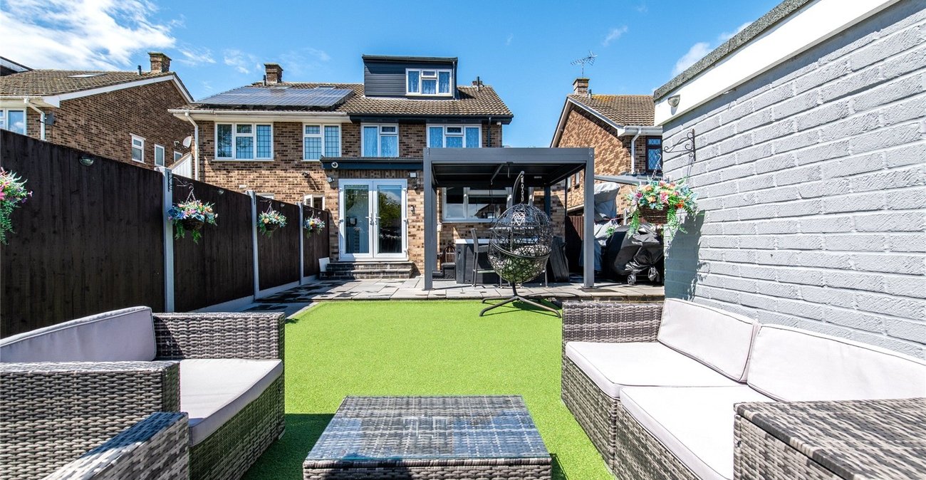 5 bedroom house for sale in Rainham | Robinson Michael & Jackson