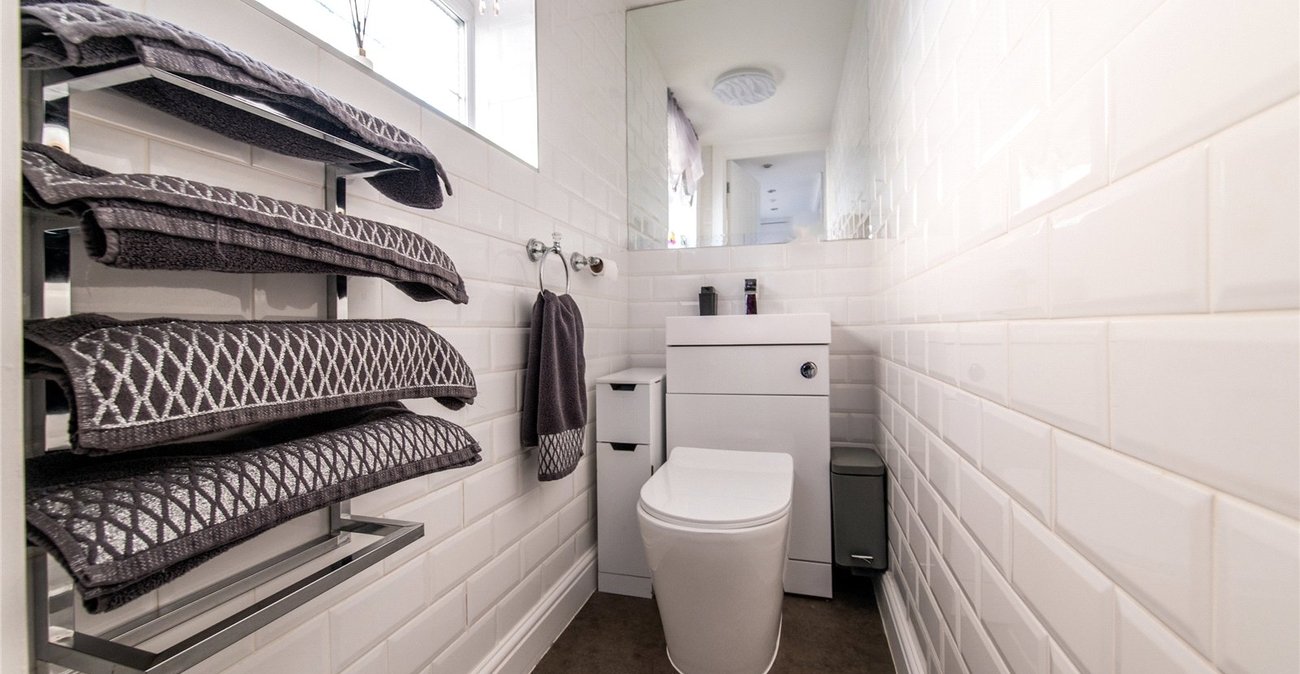 5 bedroom house for sale in Rainham | Robinson Michael & Jackson