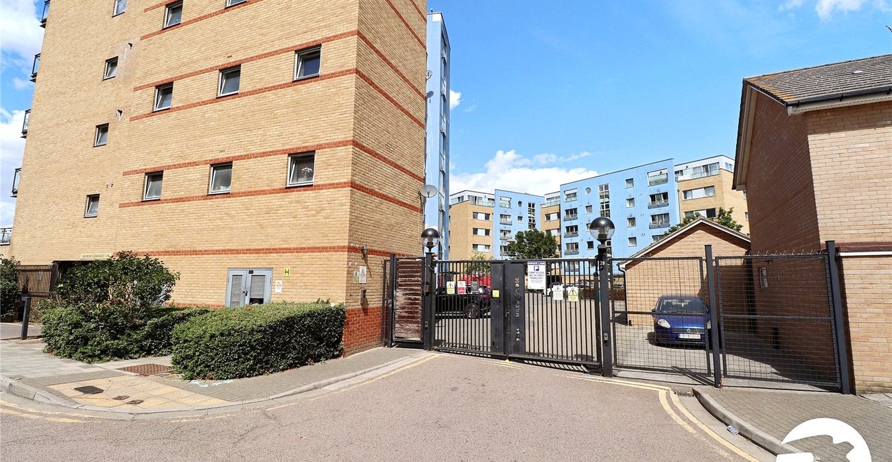 1 bedroom property for sale in London | Robinson Jackson
