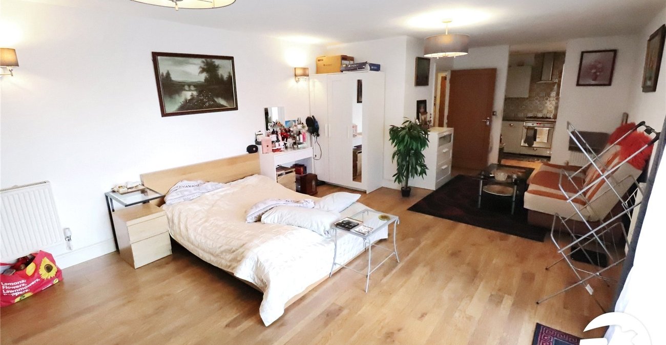 1 bedroom property for sale in London | Robinson Jackson