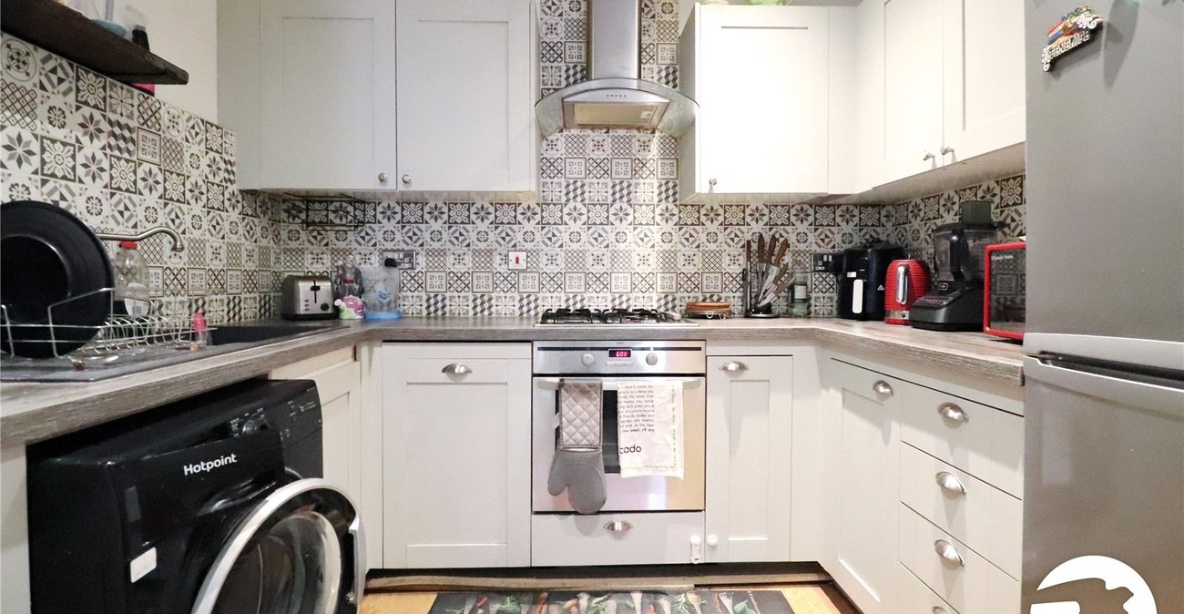 1 bedroom property for sale in London | Robinson Jackson