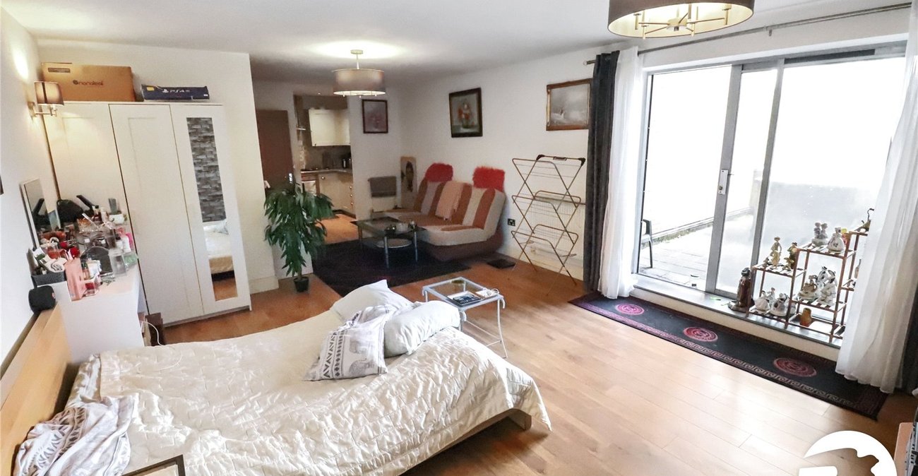 1 bedroom property for sale in London | Robinson Jackson