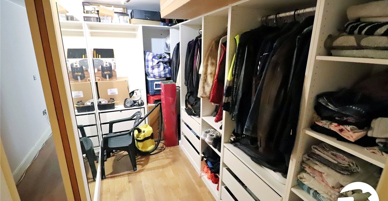 1 bedroom property for sale in London | Robinson Jackson