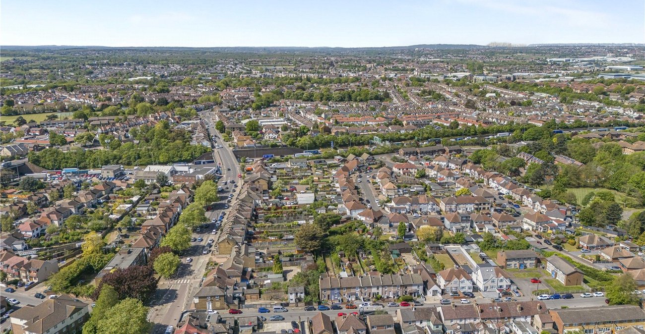 3 bedroom house for sale in Dartford | Robinson Jackson