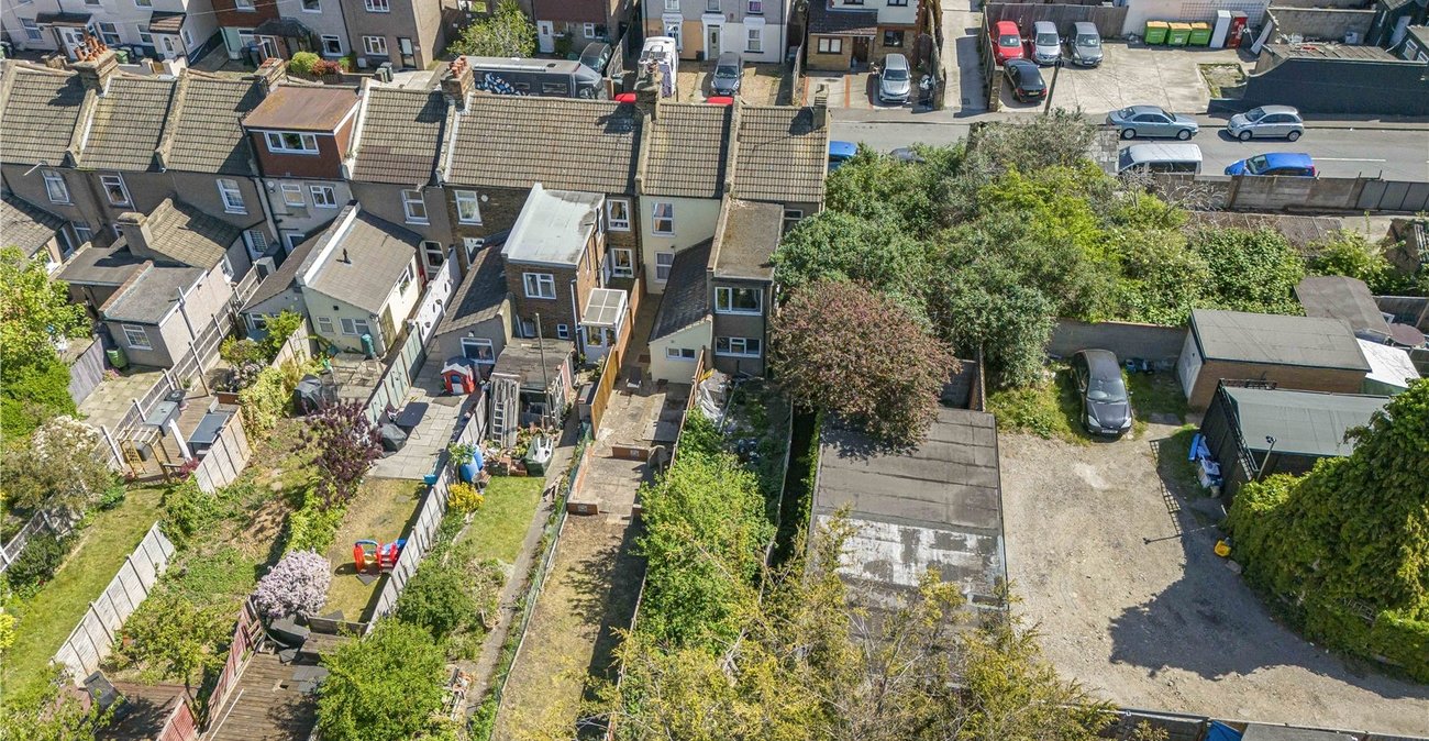 3 bedroom house for sale in Dartford | Robinson Jackson
