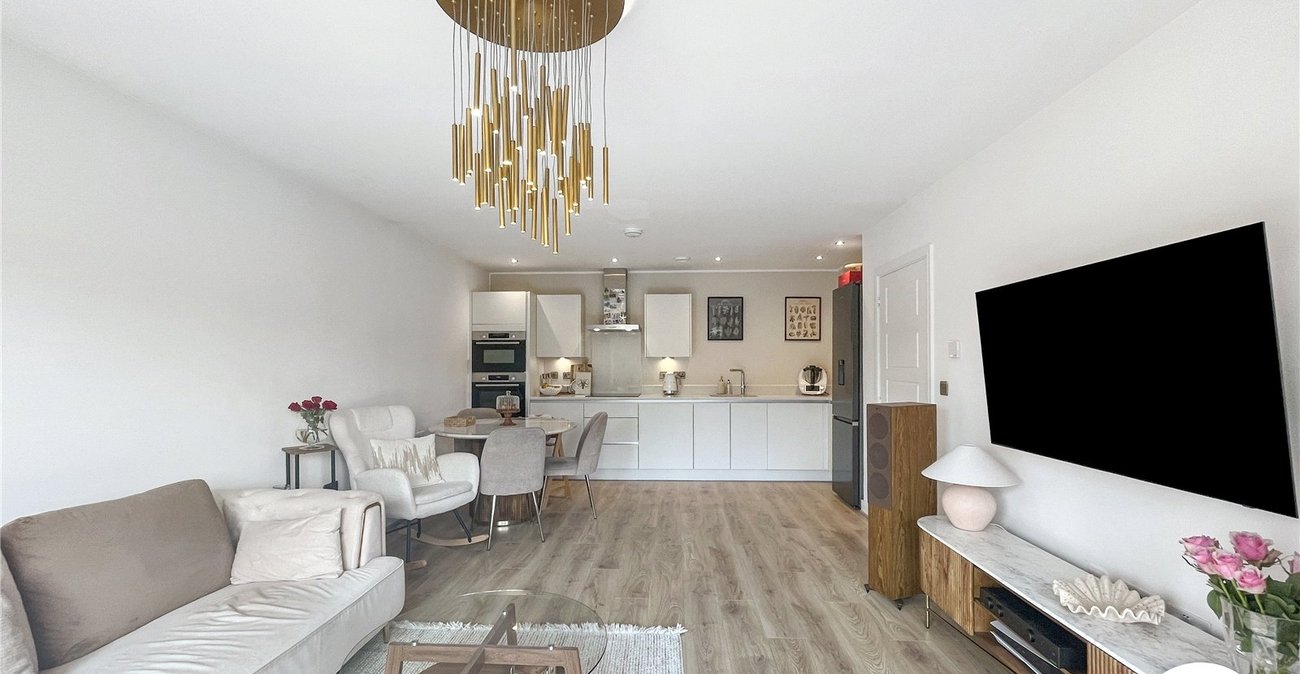 2 bedroom property for sale in Maidstone | Robinson Michael & Jackson