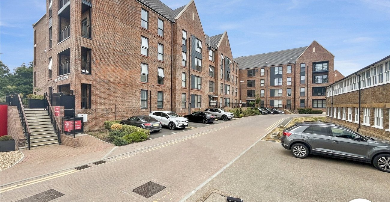 2 bedroom property for sale in Maidstone | Robinson Michael & Jackson