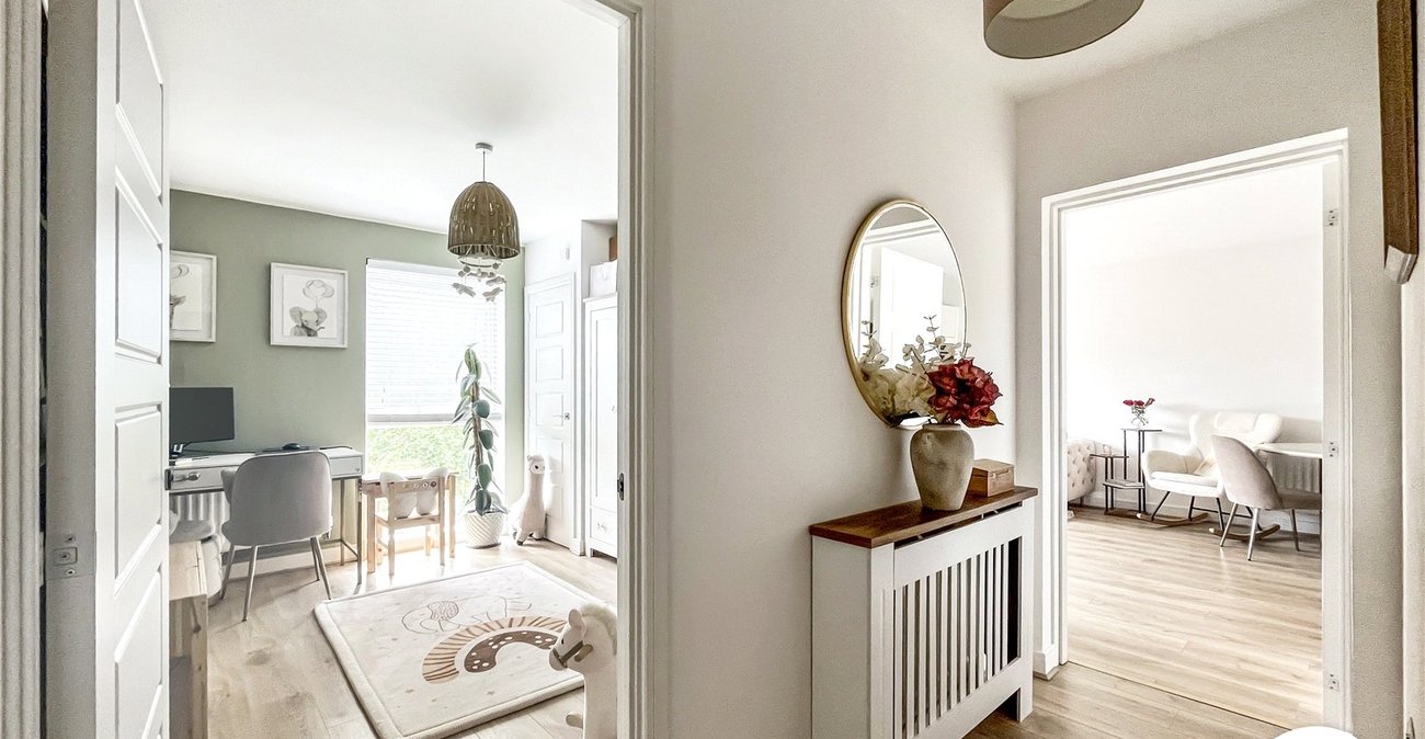 2 bedroom property for sale in Maidstone | Robinson Michael & Jackson