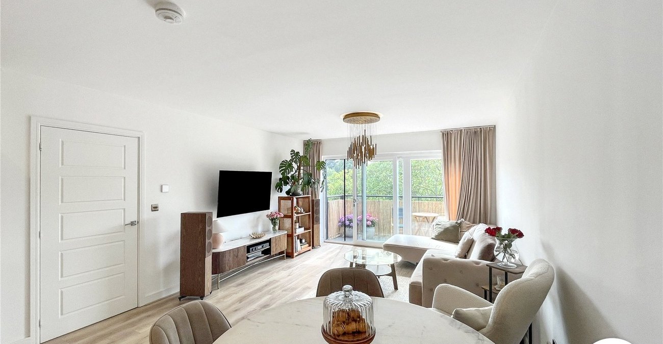 2 bedroom property for sale in Maidstone | Robinson Michael & Jackson