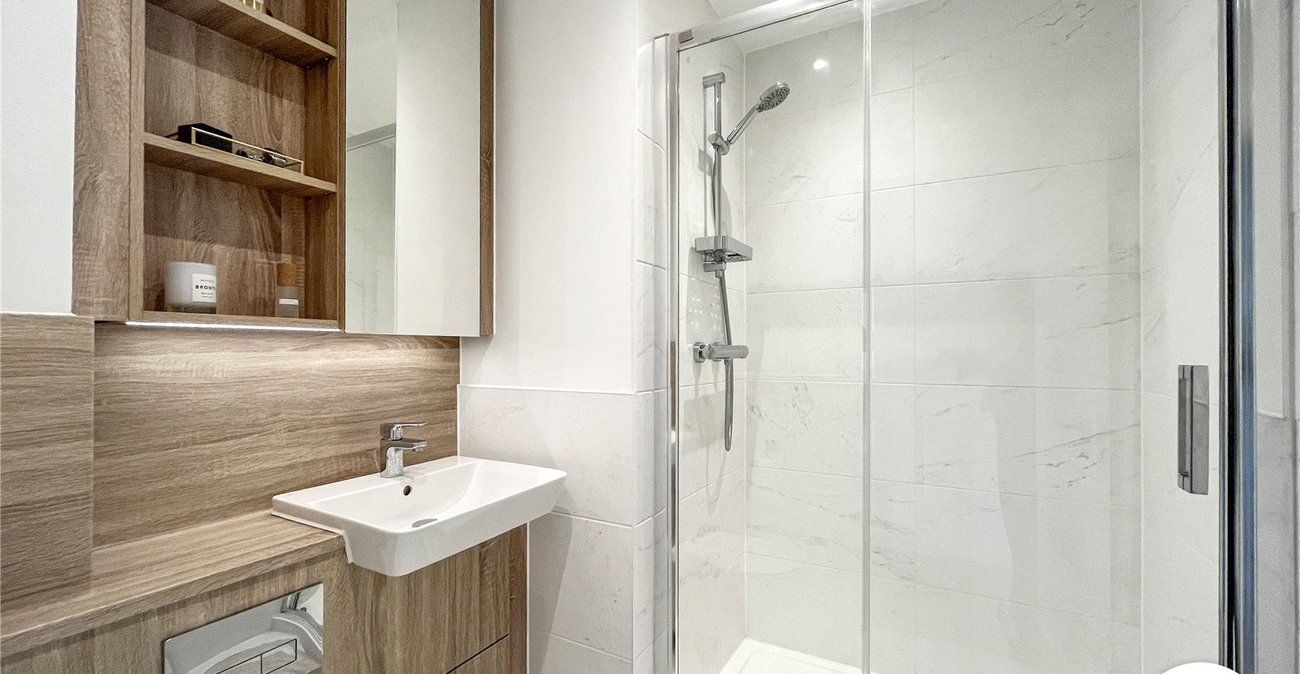 2 bedroom property for sale in Maidstone | Robinson Michael & Jackson