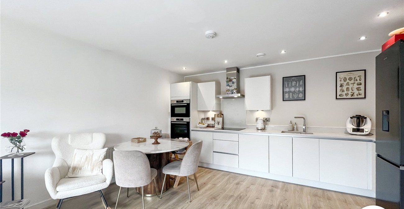 2 bedroom property for sale in Maidstone | Robinson Michael & Jackson