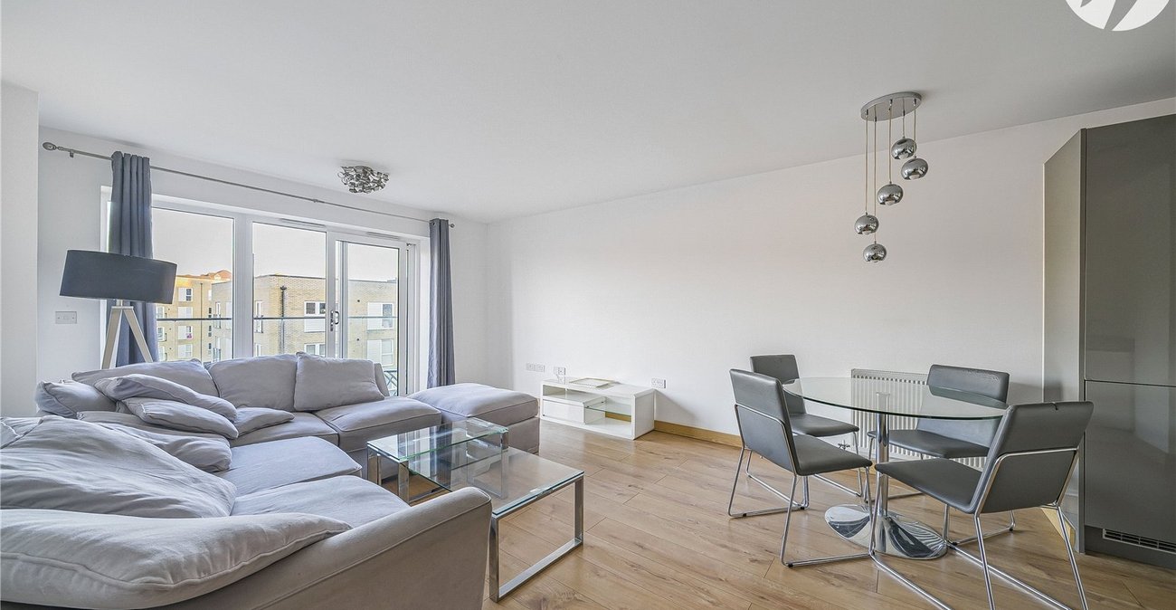 2 bedroom property for sale in Dartford | Robinson Jackson