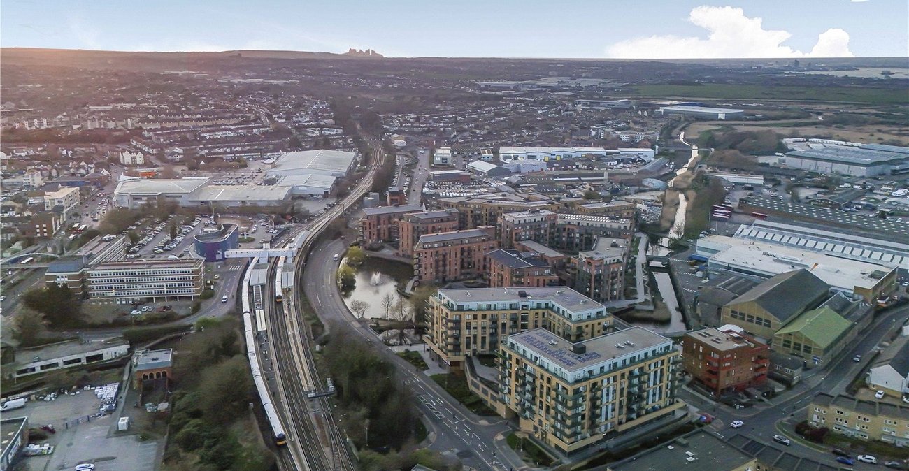 2 bedroom property for sale in Dartford | Robinson Jackson