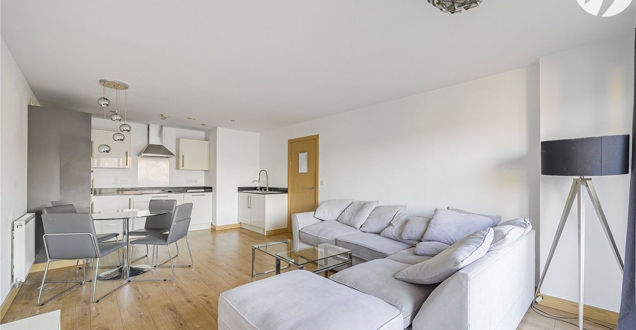 2 bedroom property for sale in Dartford | Robinson Jackson