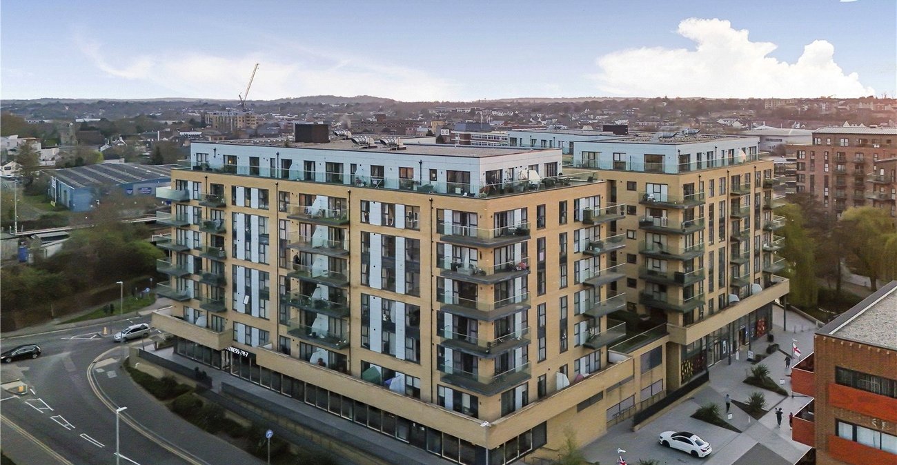 2 bedroom property for sale in Dartford | Robinson Jackson