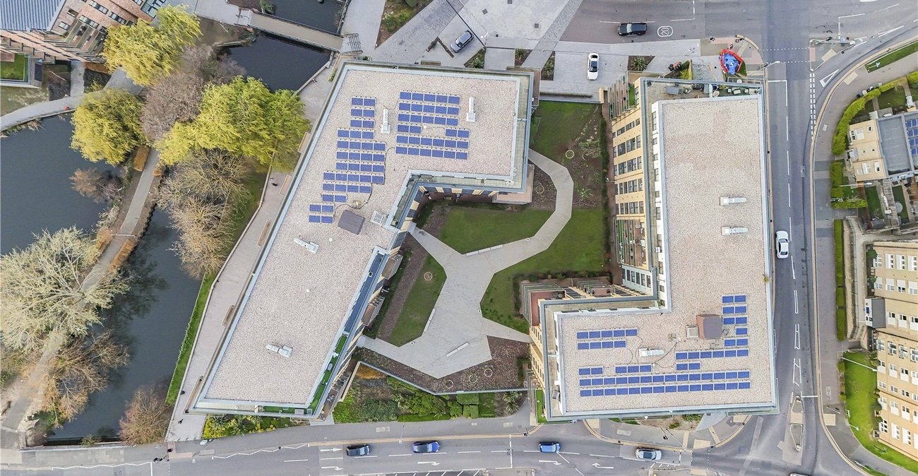 2 bedroom property for sale in Dartford | Robinson Jackson