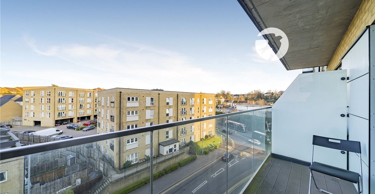 2 bedroom property for sale in Dartford | Robinson Jackson