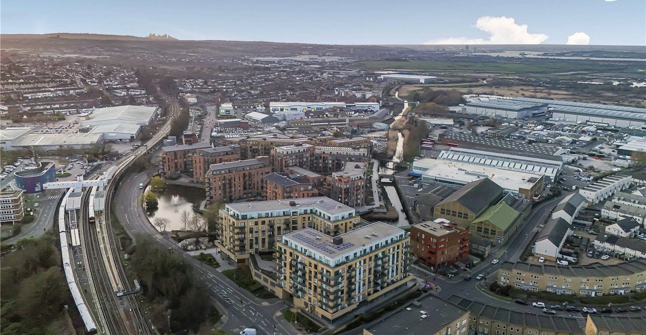 2 bedroom property for sale in Dartford | Robinson Jackson