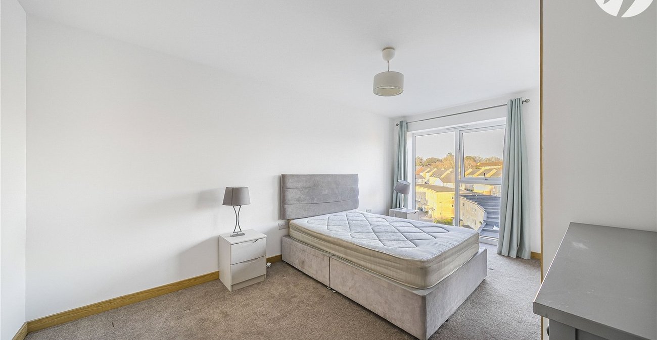 2 bedroom property for sale in Dartford | Robinson Jackson
