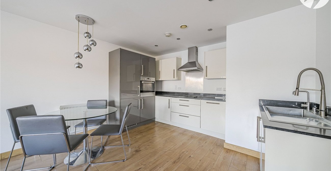 2 bedroom property for sale in Dartford | Robinson Jackson