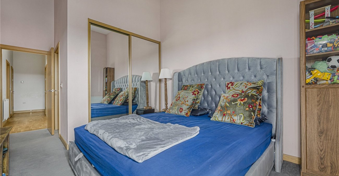 2 bedroom property for sale in Dartford | Robinson Jackson