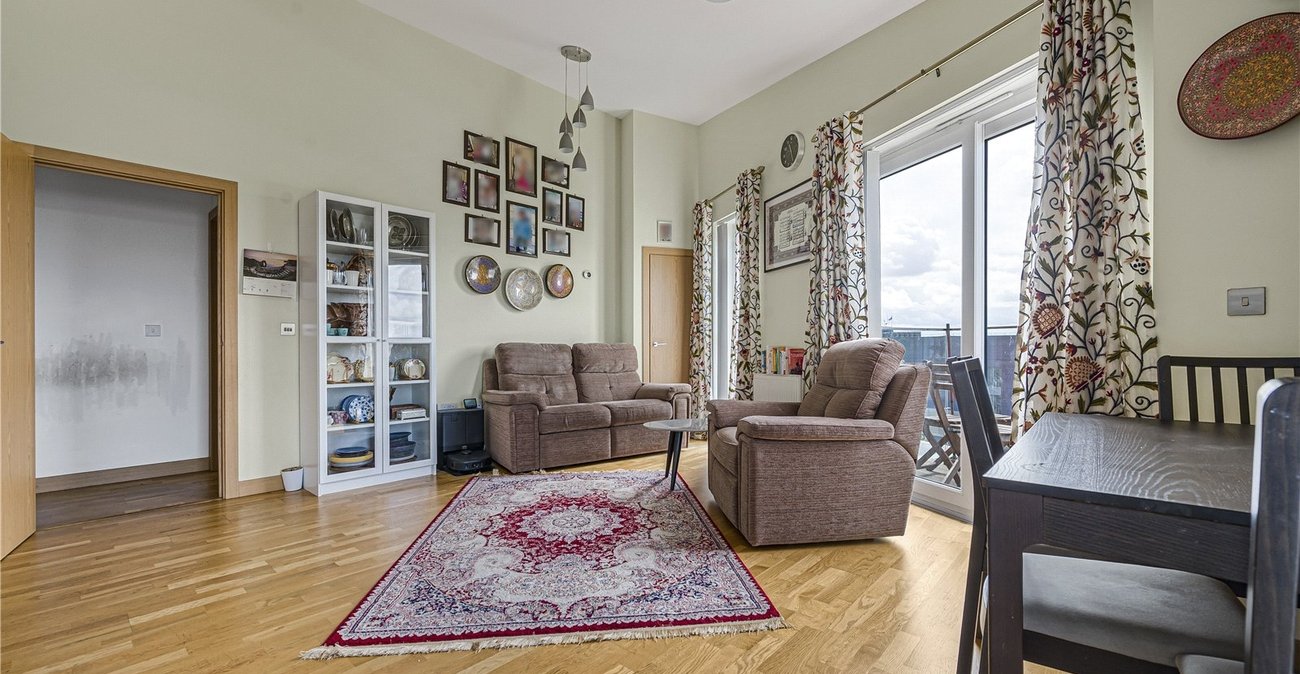 2 bedroom property for sale in Dartford | Robinson Jackson