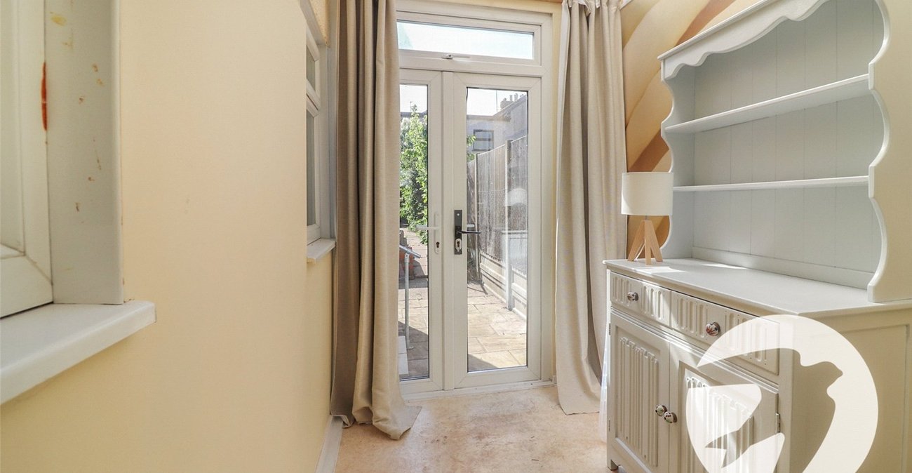 3 bedroom house for sale in Erith | Robinson Jackson