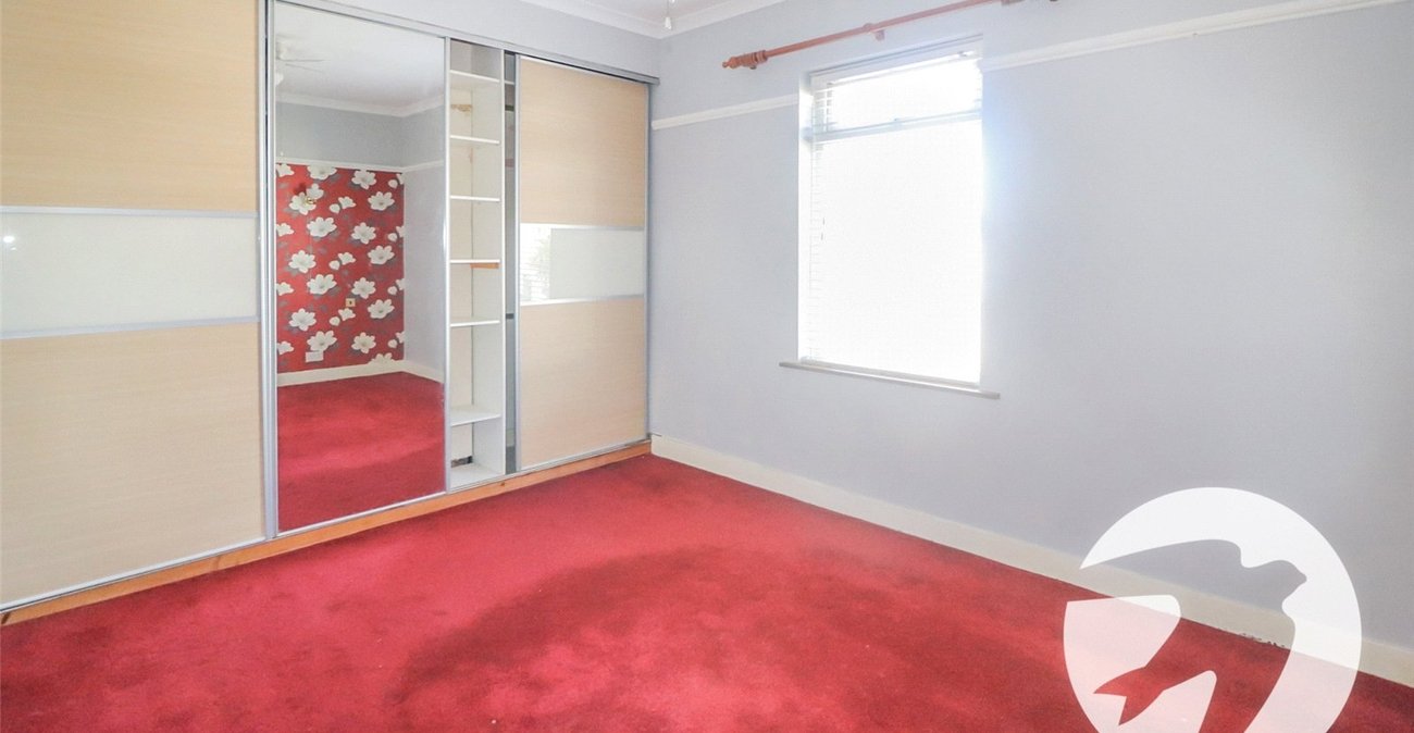 3 bedroom house for sale in Erith | Robinson Jackson