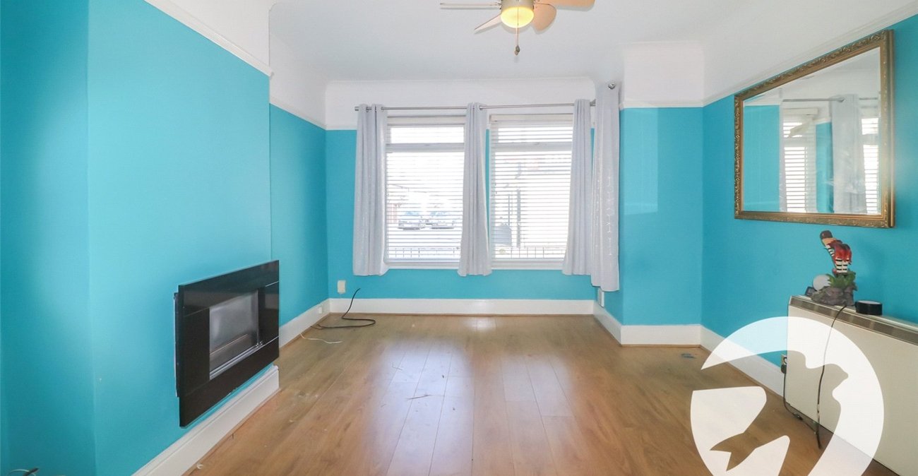 3 bedroom house for sale in Erith | Robinson Jackson