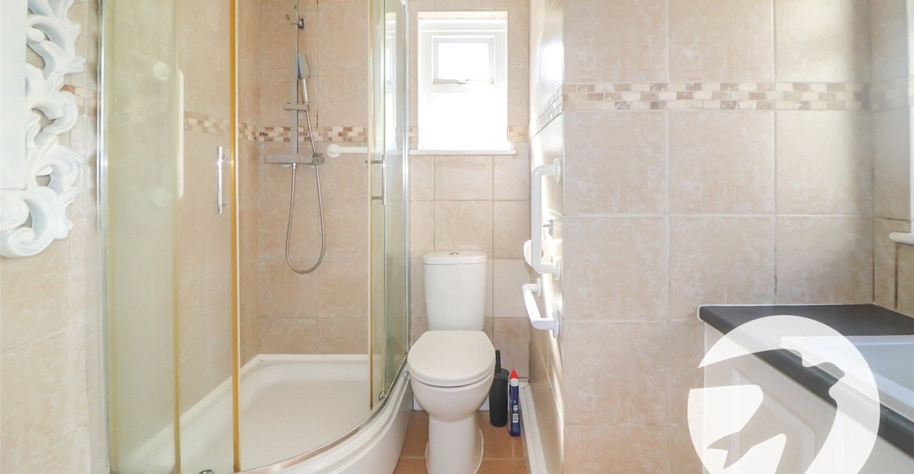 3 bedroom house for sale in Erith | Robinson Jackson