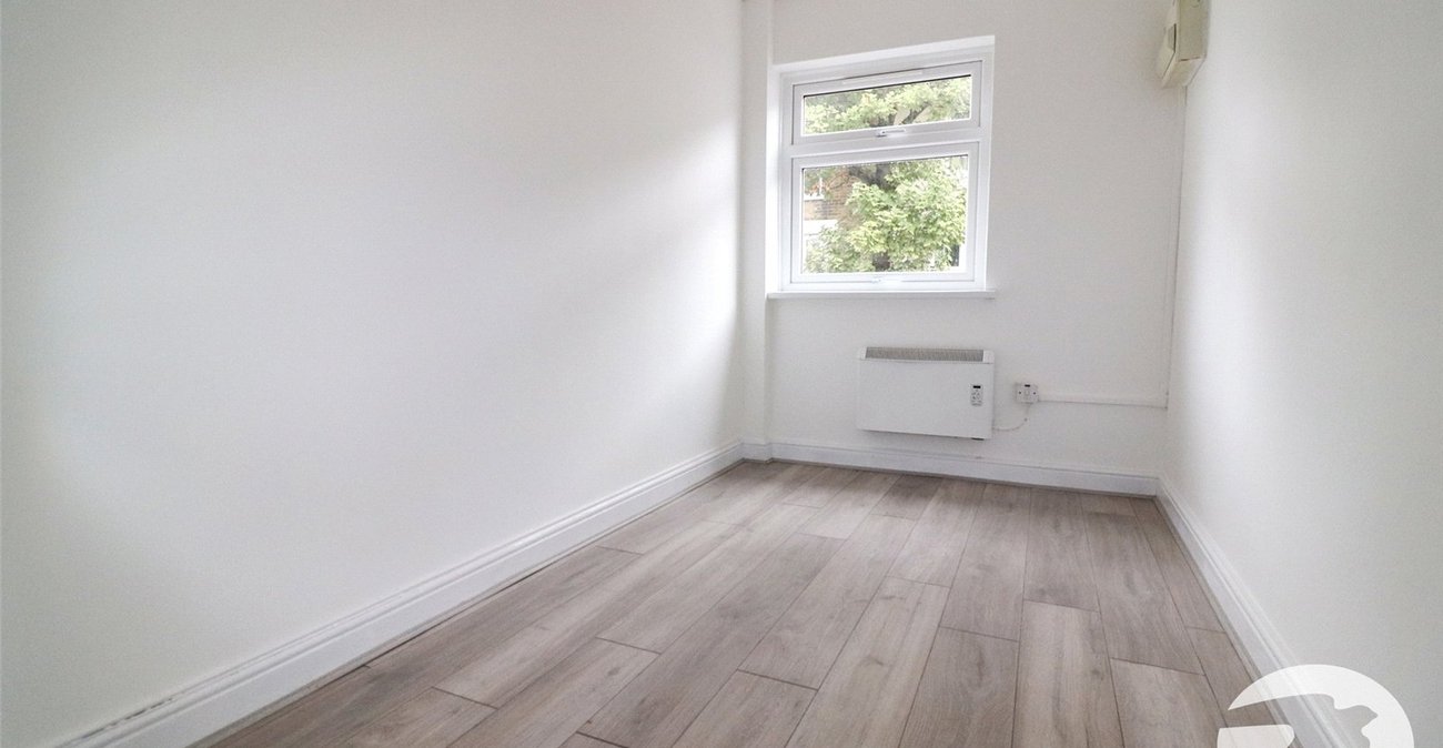 2 bedroom property for sale in Erith | Robinson Jackson