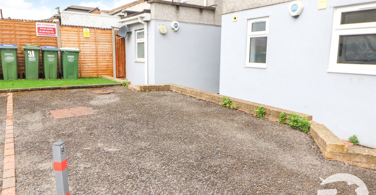 2 bedroom property for sale in Erith | Robinson Jackson